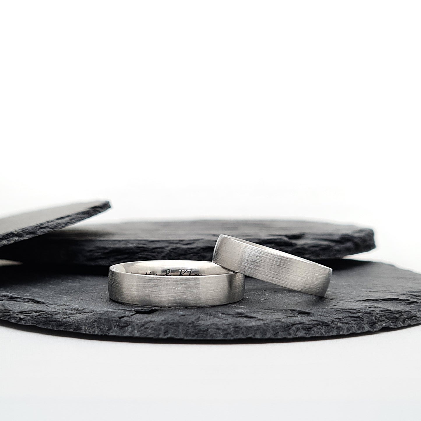 CURVES • TRAURINGE PLATIN