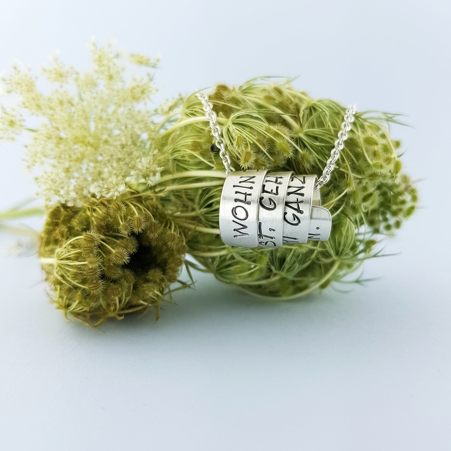 SECRET WORDS • ANKERKETTE